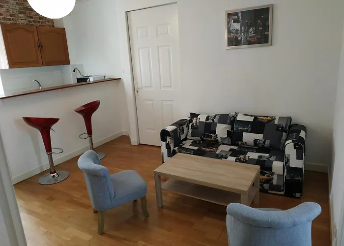 Bel Proche Tous Commerces * نانسي